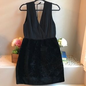 Alice + Olivia Riva black dress size 6